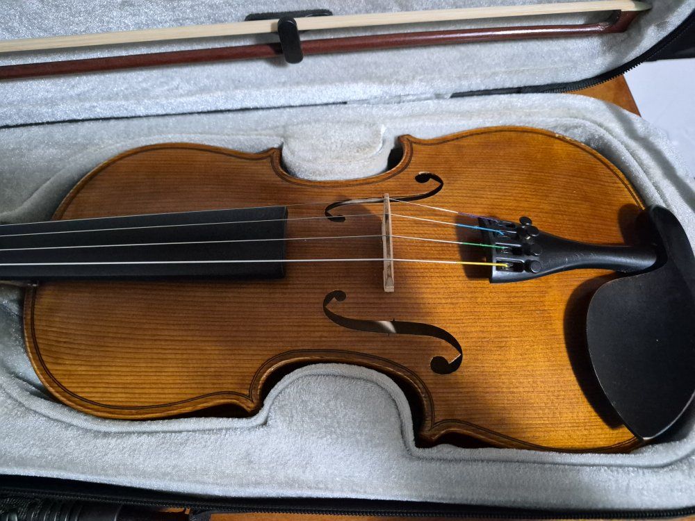 Main image 9