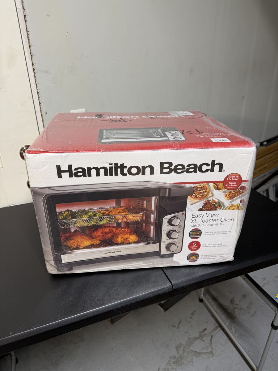 Hamilton Beach Easy View XL Toaster Oven (NEW)