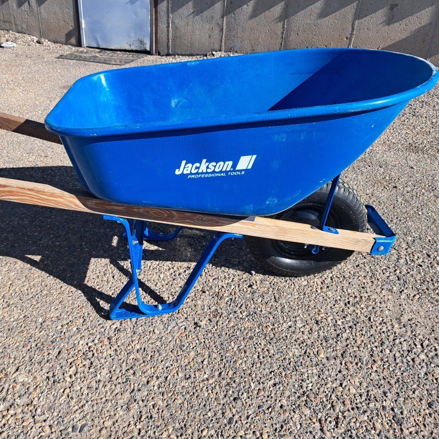WheelBarrow Jackson 6 cubic ft