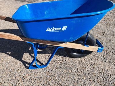 WheelBarrow Jackson 6 cubic ft