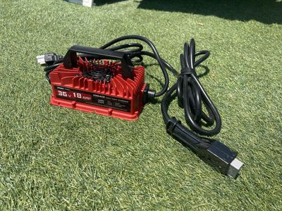 New open box Everest Charge 36V 18A Lead-Acid Golf Cart Smart Charger