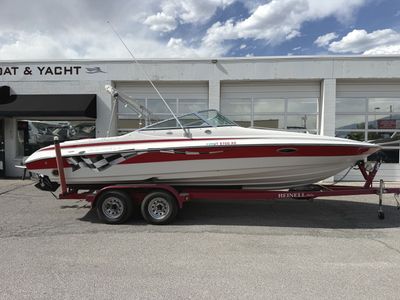 2008 24' Reinell 240 Cuddy