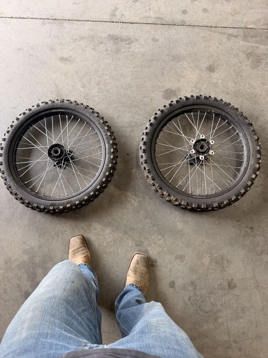 Ultra Bee wheels and tires