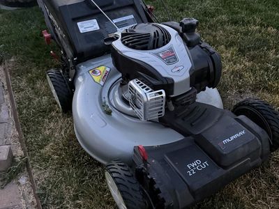 Murray 22" Briggs & Stratton Self-Propelled Gas Walk-Behind Lawn Mower, 550E Series
