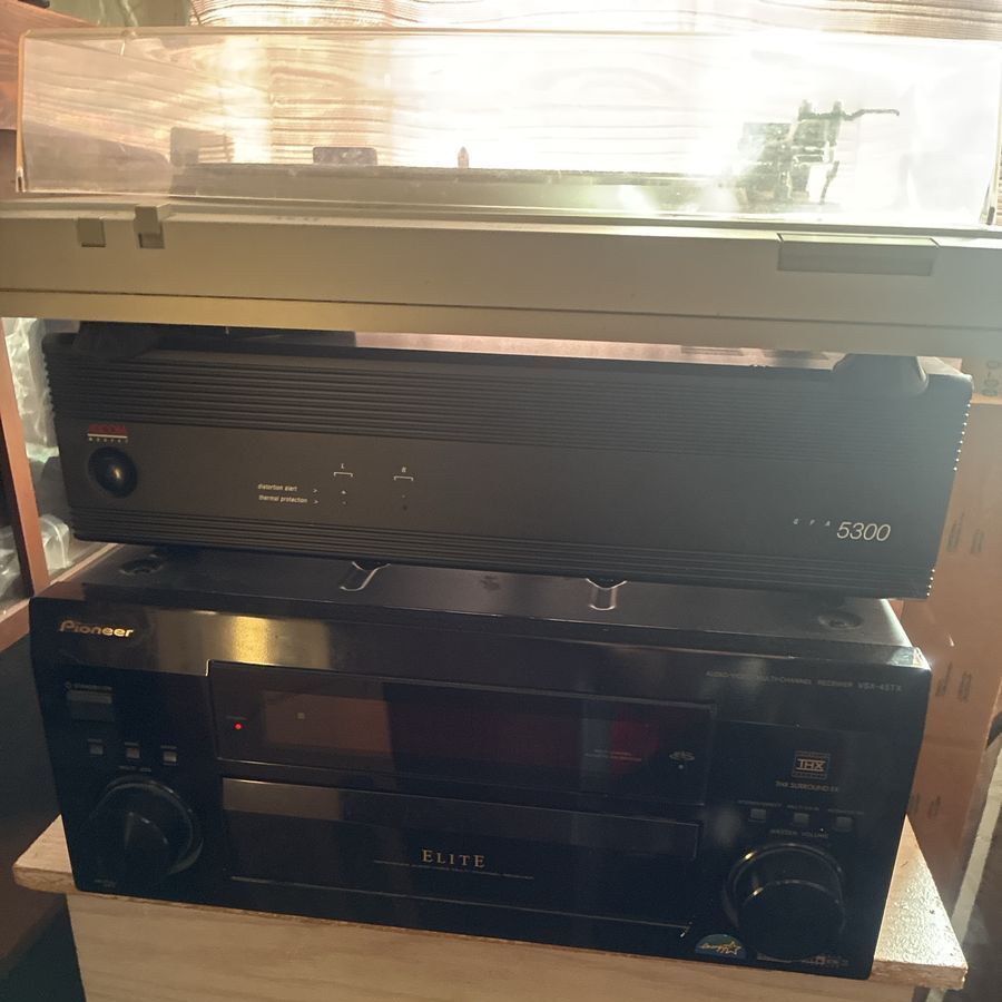 Adcom g f a 5300 2 channel amplifier