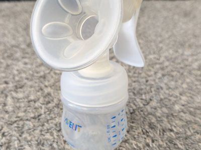 Philips Avent Manual Breast Pump