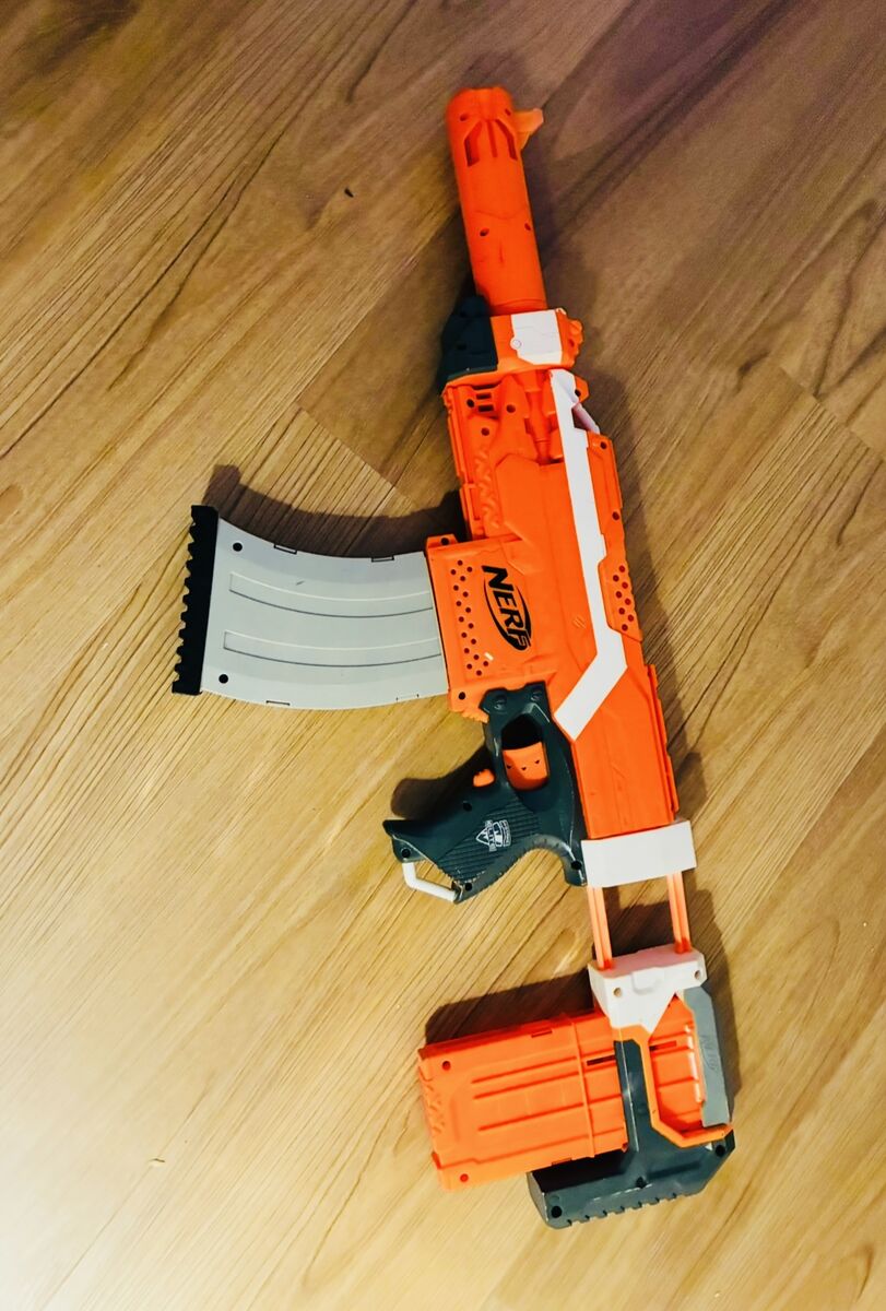 #8 NERF GUN