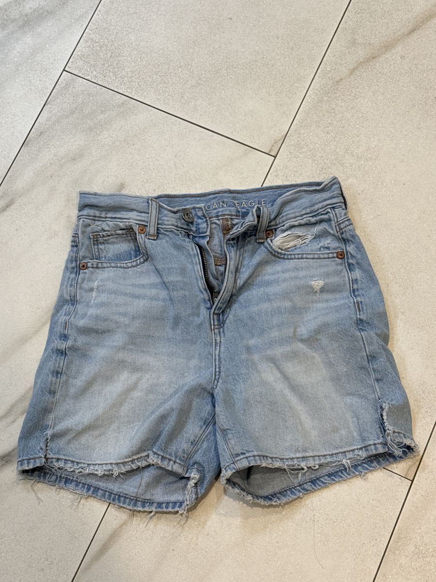 American Eagle Denim Shorts Size 000