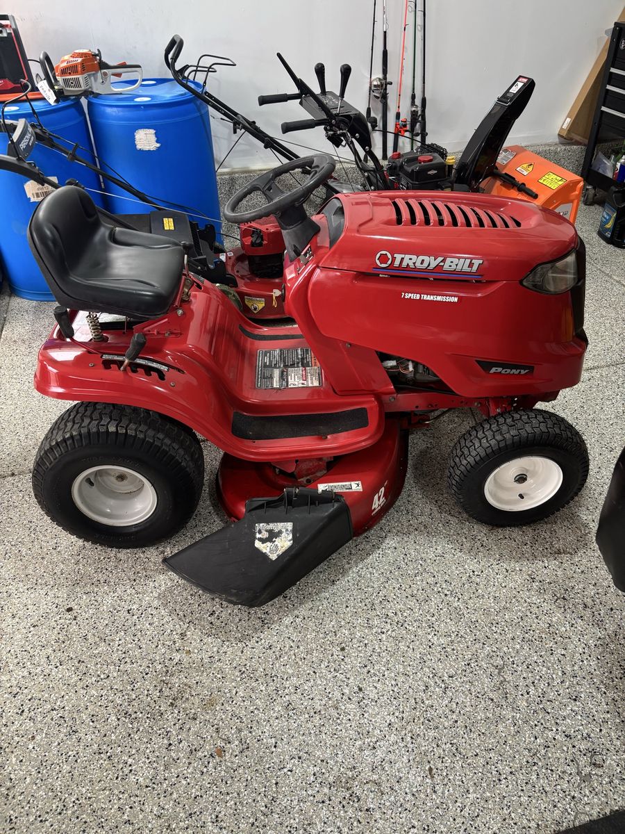 Troy-Bilt Pony 42" Riding Lawn Mower with 7-Speed Transmission