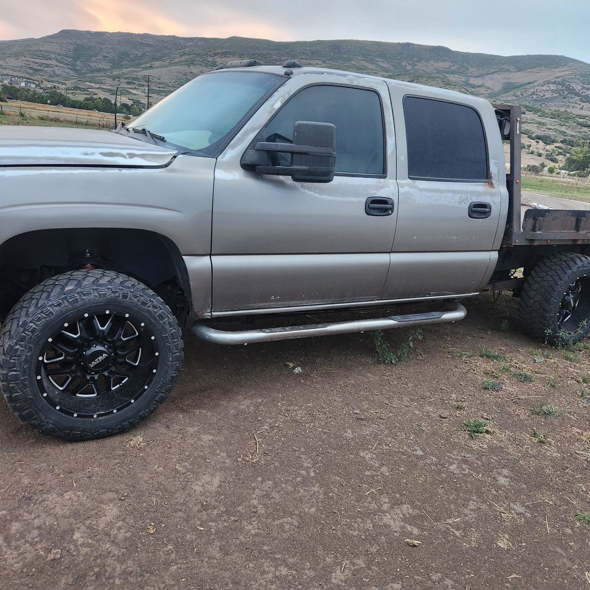 2001 Chevy 2500hd 4x4 6.0 automatic