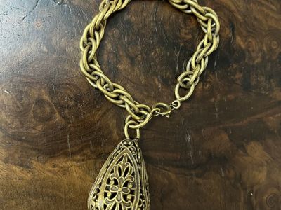 Stunning Antique/Vintage Gold Colored Bracelet 1950's-1960's