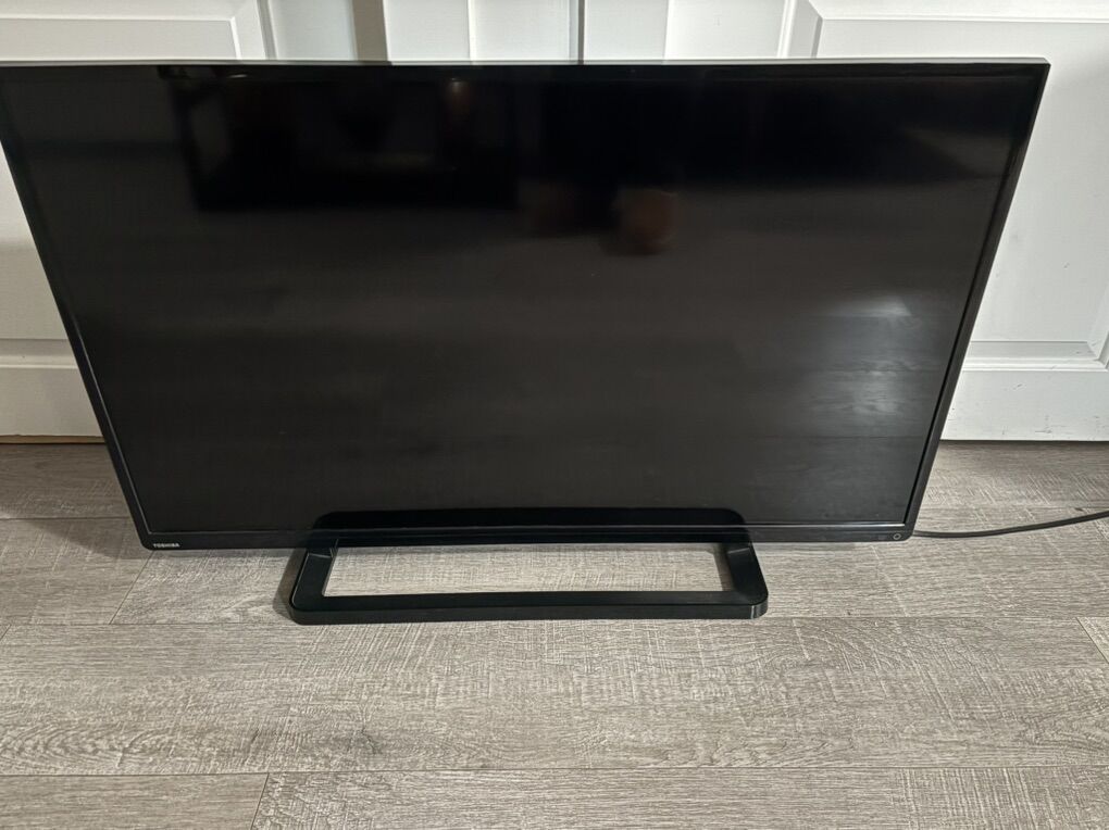 TOSHIBA TV