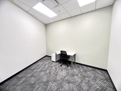 private space, professional setting, zero chaos ️