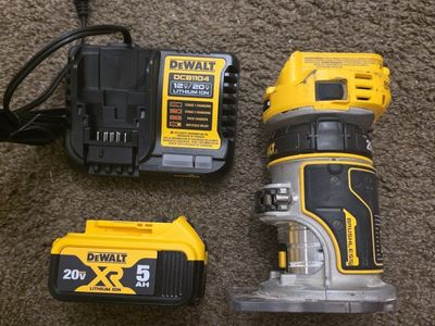 DeWalt DCW600 20V Max XR Brushless Cordless Compact Router Kit
