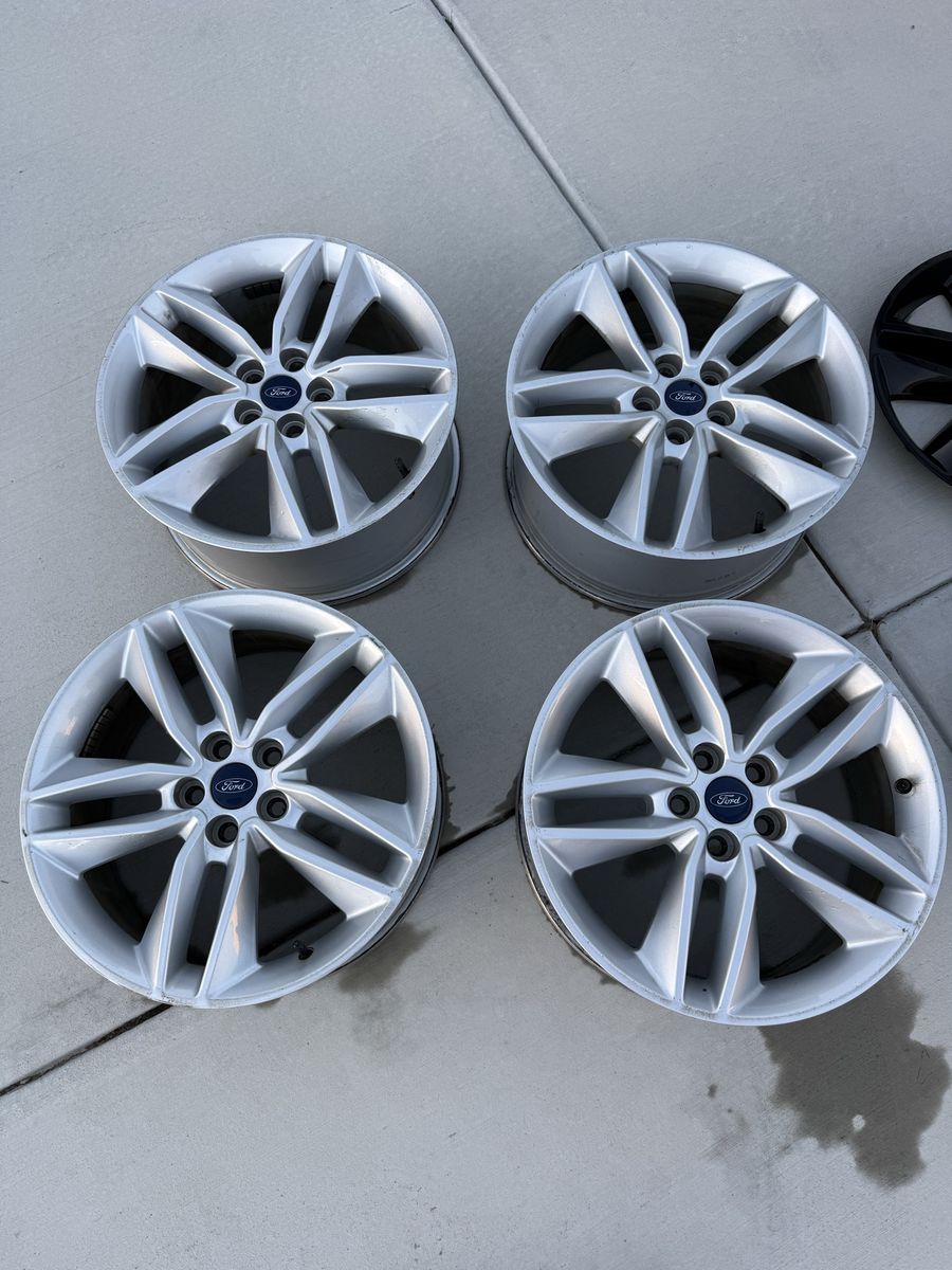 Set of 4 2015 Ford Edge Factory Alloy Wheels Rims w/ Black Wheel covers