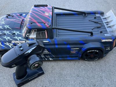 Arrma infraction 6S 4X4 1/7 Scale on Road Basher / Race Truck
