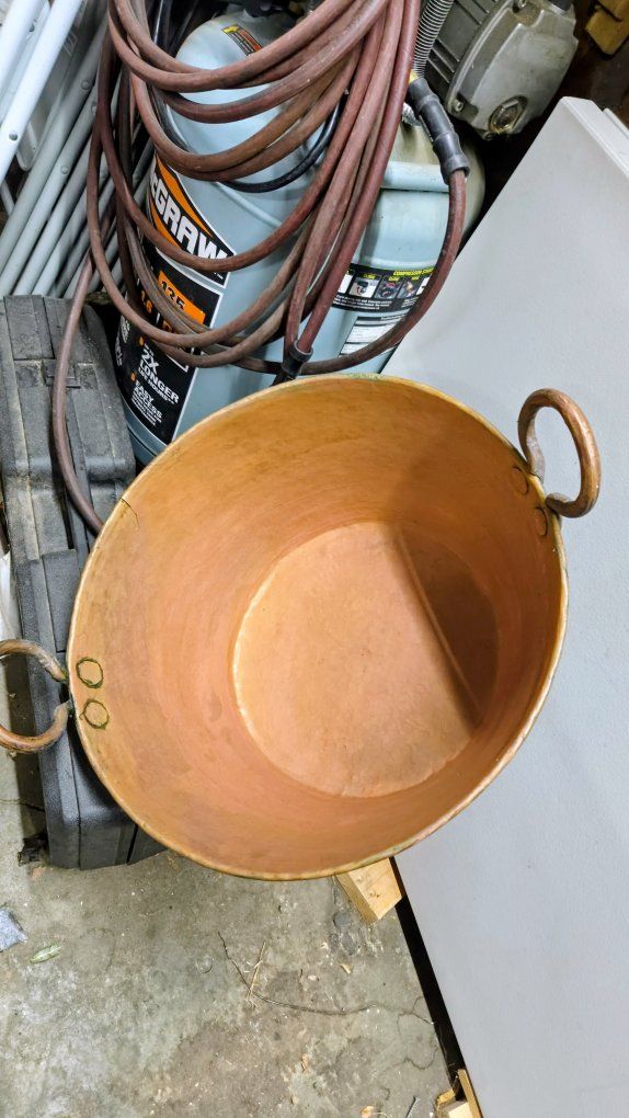 cazo/ copper pot