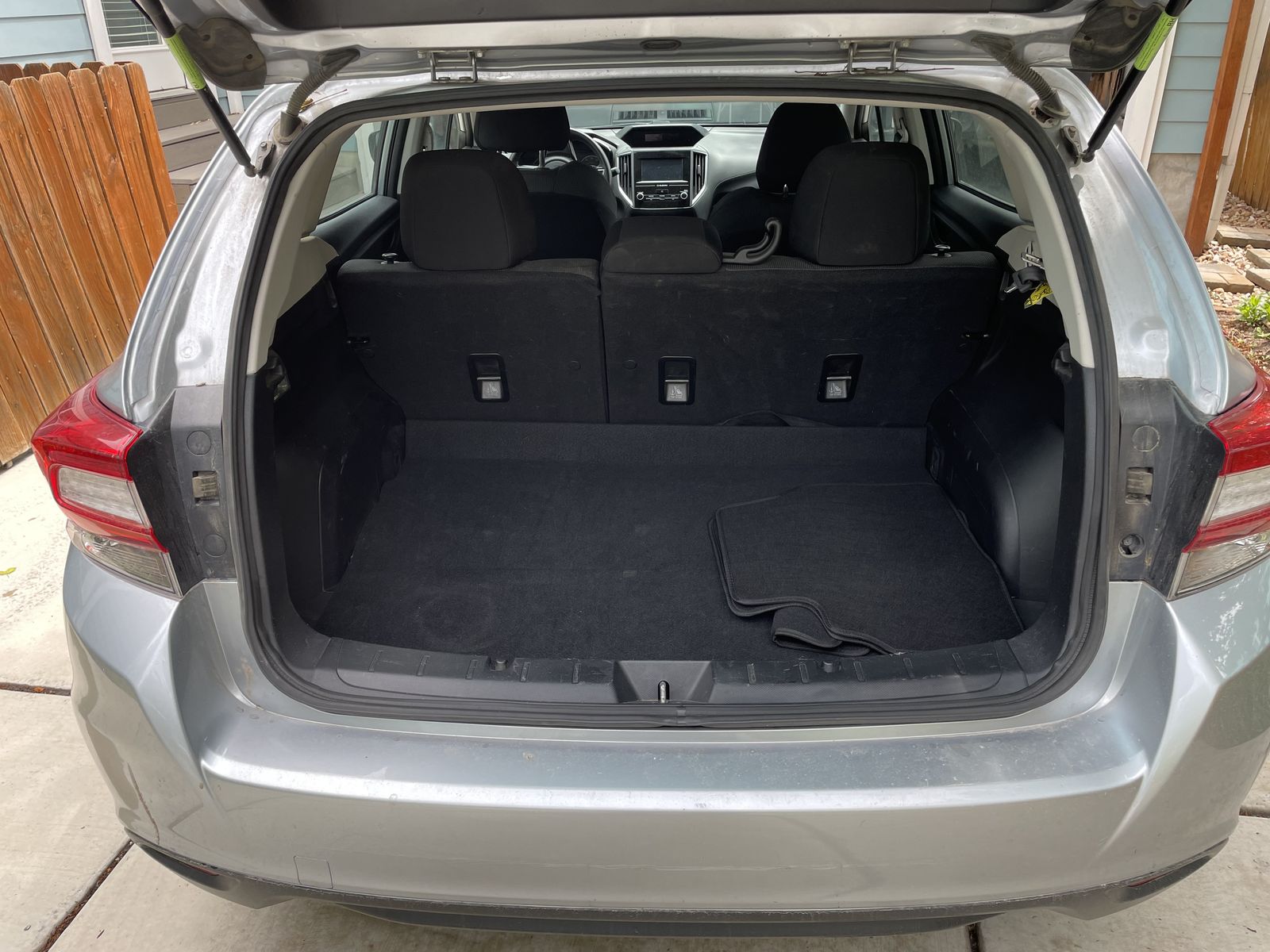 Main image 6