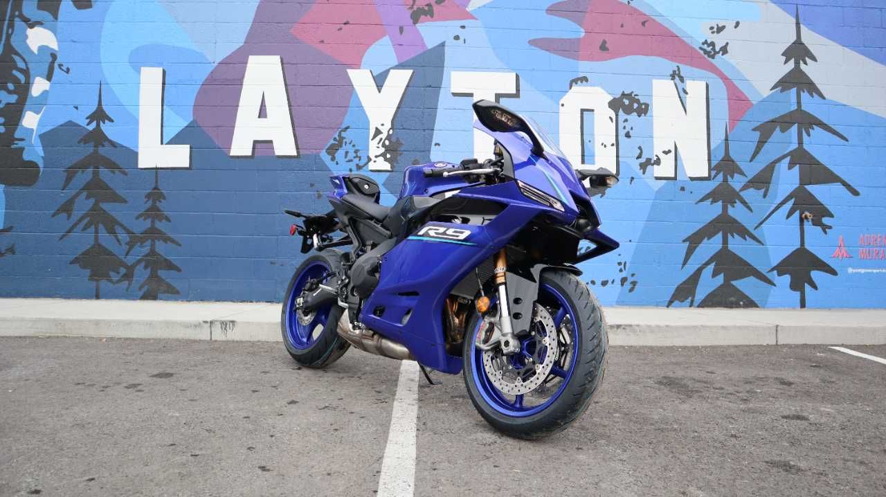 2026 YAMAHA YZF R9
