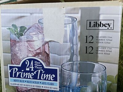 24 Piece Glassware Set