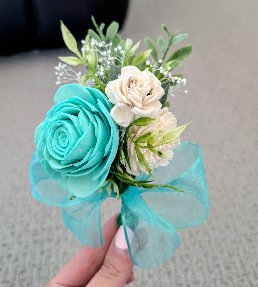 High School dance flowers, Prom Corsage Boutonnier