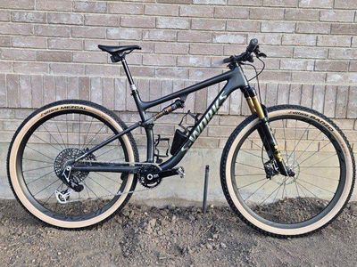 2022 S-Works Epic EVO Size Large