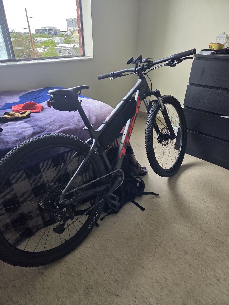 Trek Marlin 5 mint condition.