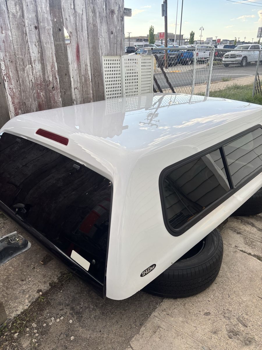 Camper shell