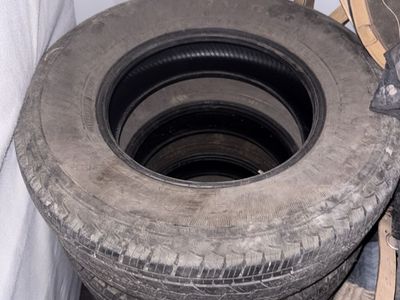 4 General Grapplers 255/70 R17