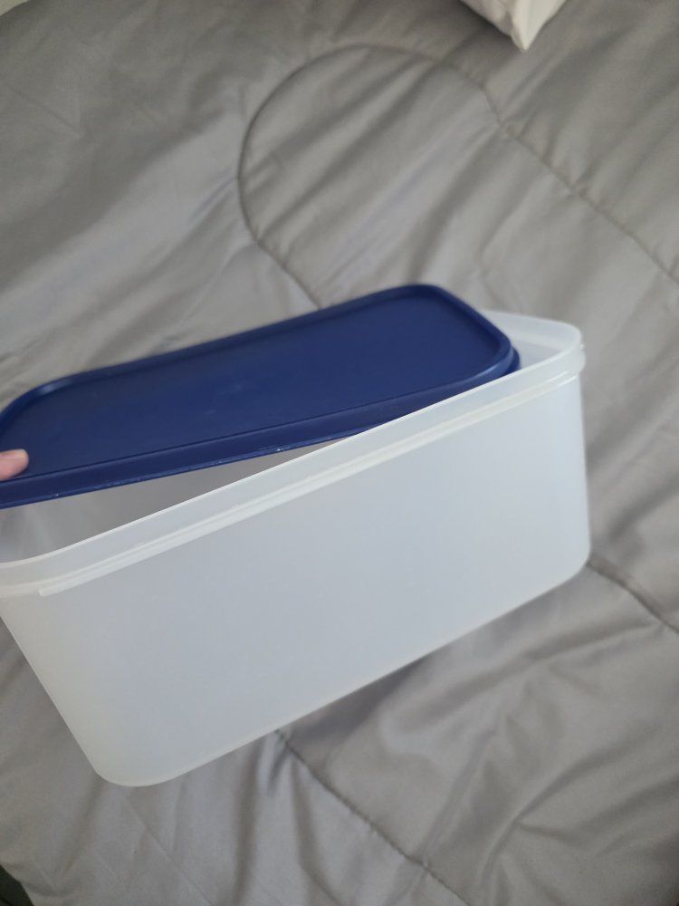 Tupperware 