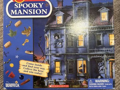 I Spy Spooky Mansion Board Game by Briarpatch & Scholastic (Ages 5+, 2-4 Players)