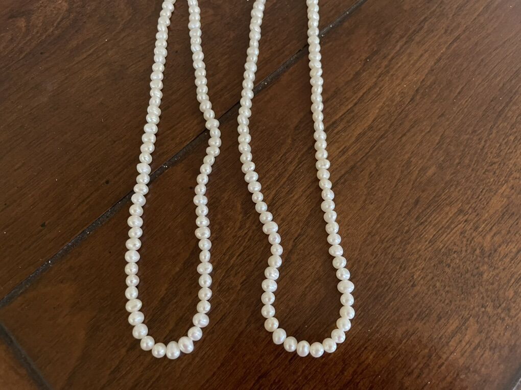 Really Long 50 Inch Strand Of Freshwater Pearls