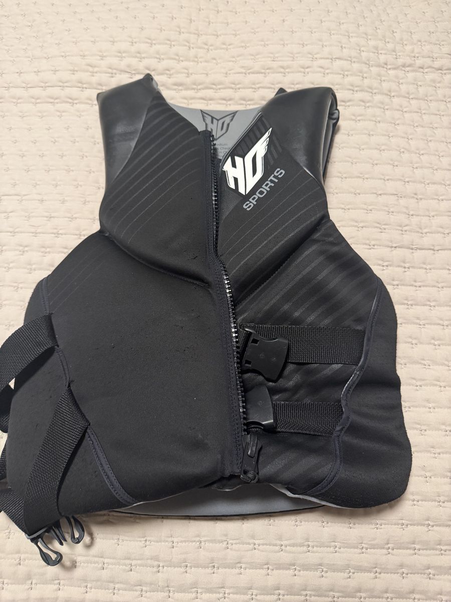 HO Mens Medium Life Jacket
