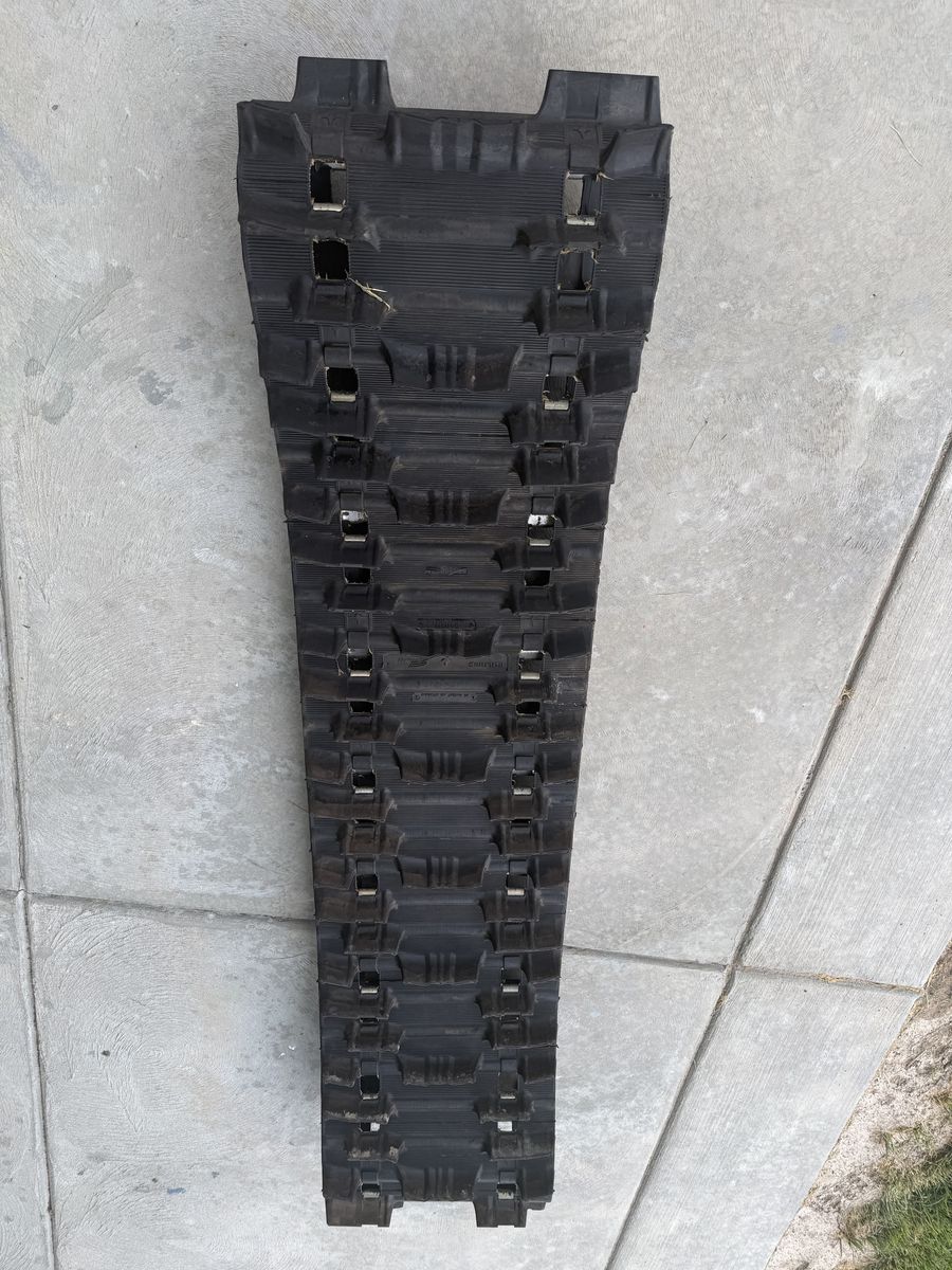 Snowmobile Track 136" x 2.5" Pitch - Camoplast - Off 1997 Yamaha VMax SX - No Missing Lugs, Great Shape
