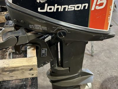 Johnson 15 HP Outboard Motor Model 15R76A - 2-Stroke Boat Engine