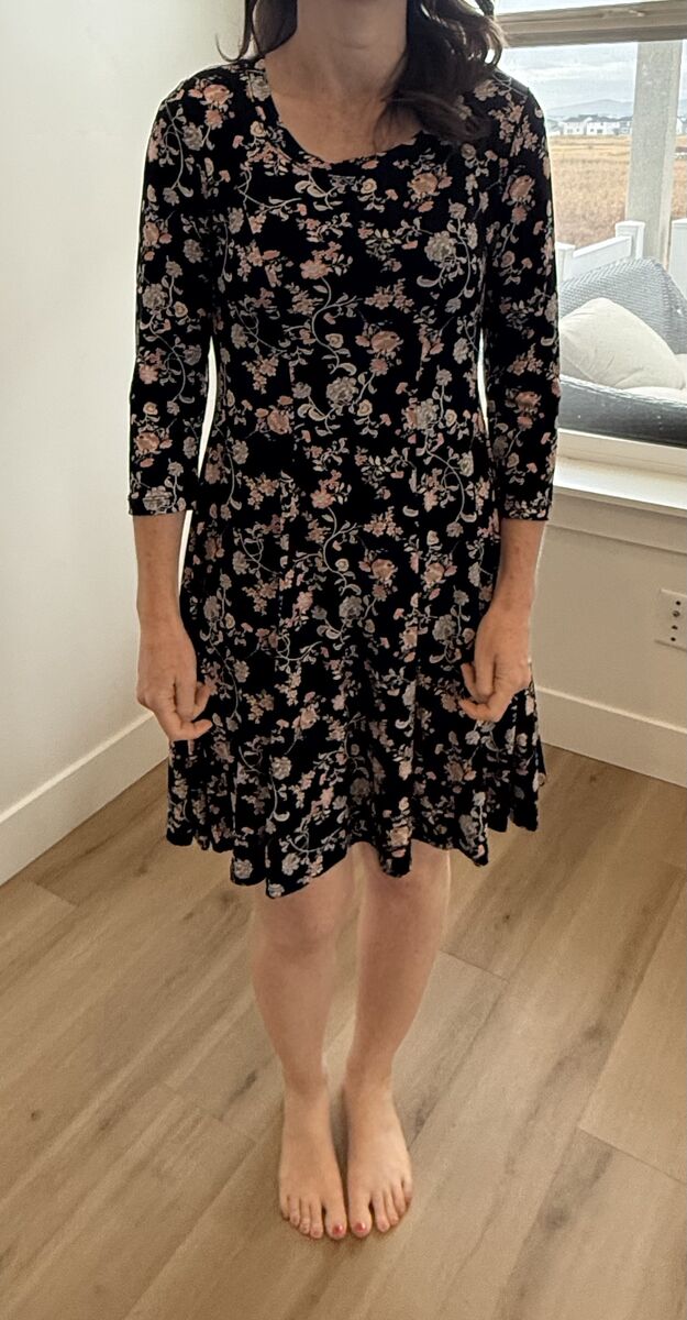 Title:  Flattering Karen Kane A-Line Floral Dress – Size Small