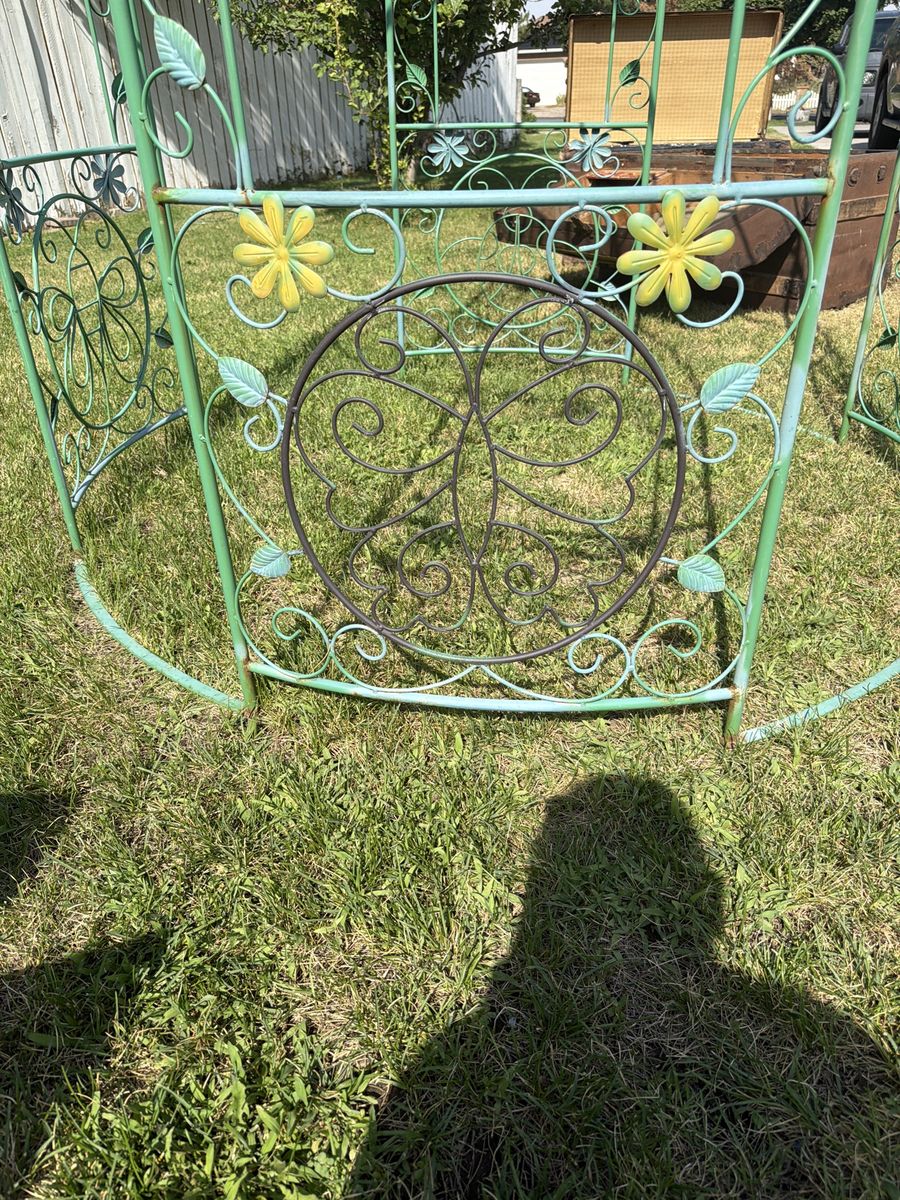 Main image 4