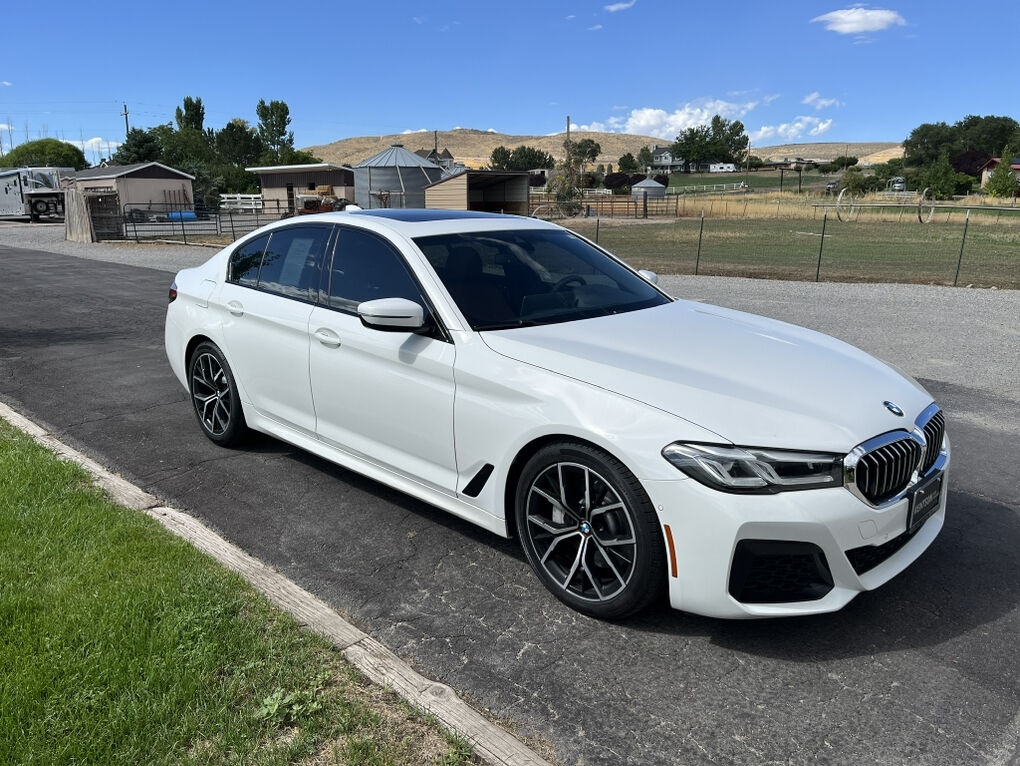 2021 BMW 5 530i xDrive