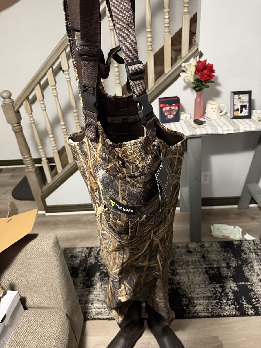TideWe waders size 13 with built in hand warmer