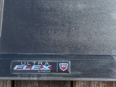 Ford F150 Folding Tunnue Cover