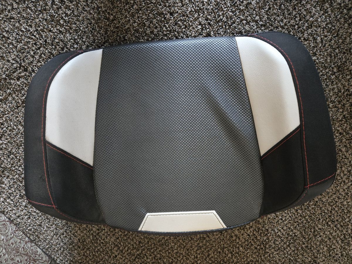 Main image 1