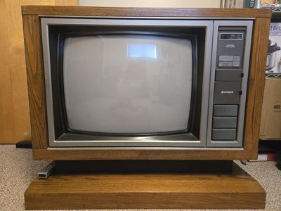 Hitachi CRT TV