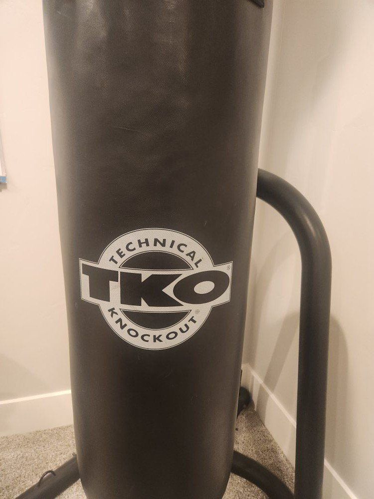 TKO heavy bag with stanf