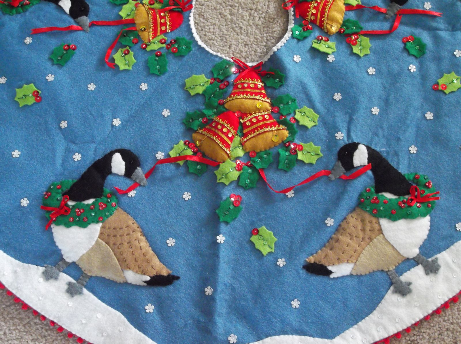 Canadian Geese felt Christmas tree skirt