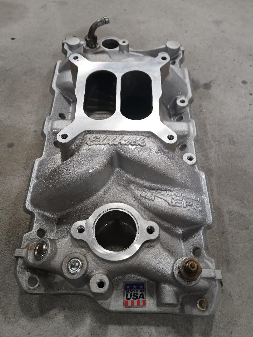Edelbrock Chevrolet SB Performer EPS Manifold 2701