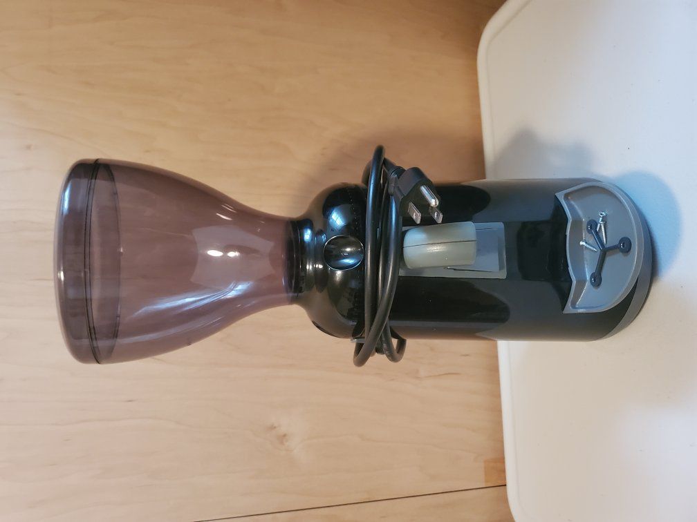 Nuova Simonelli Grinta coffee grinder