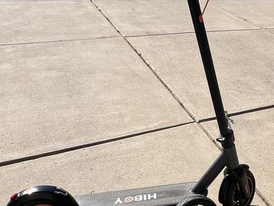 Hiboy S2 Max Electric Scooter - Digital Display, 10-inch Tires, Spare Tires Included