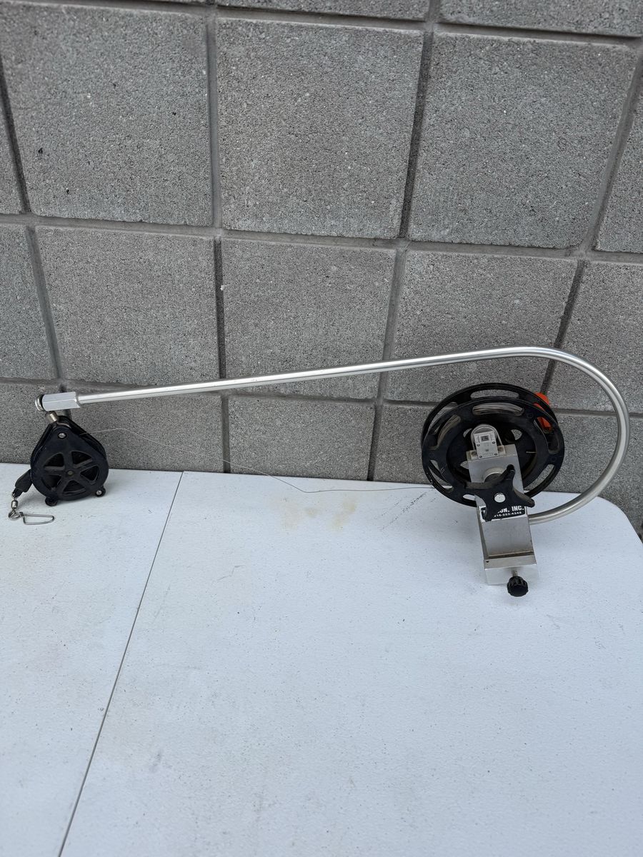 Big Jon Manual Downrigger For Fishing By Trolling