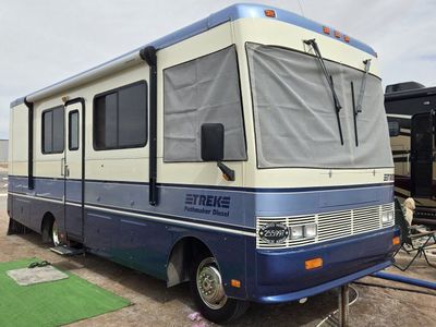Safari Trek Pathmaker Diesel Motorhome - 1997