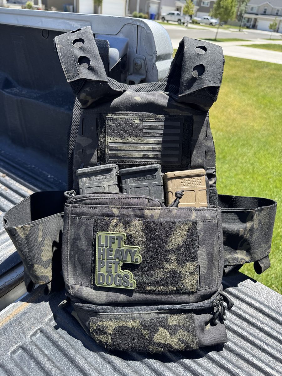 Black Multicam Ferro Concepts Slickster plate carrier (medium)